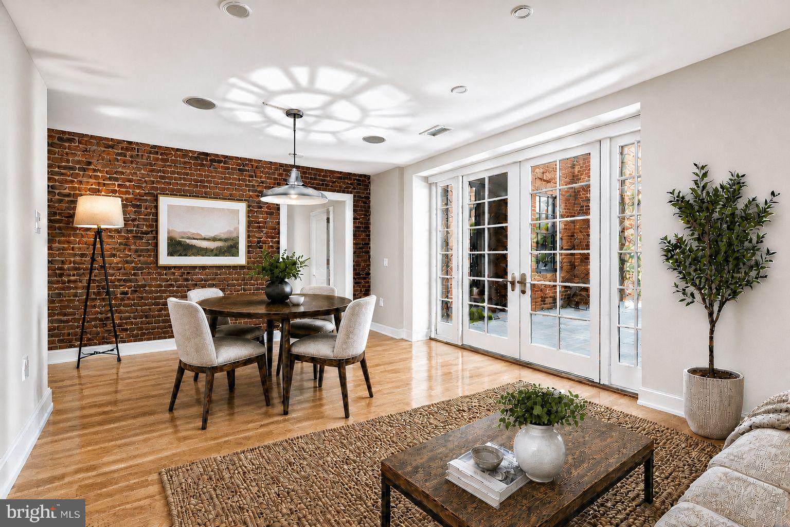 215 I STREET NE 103