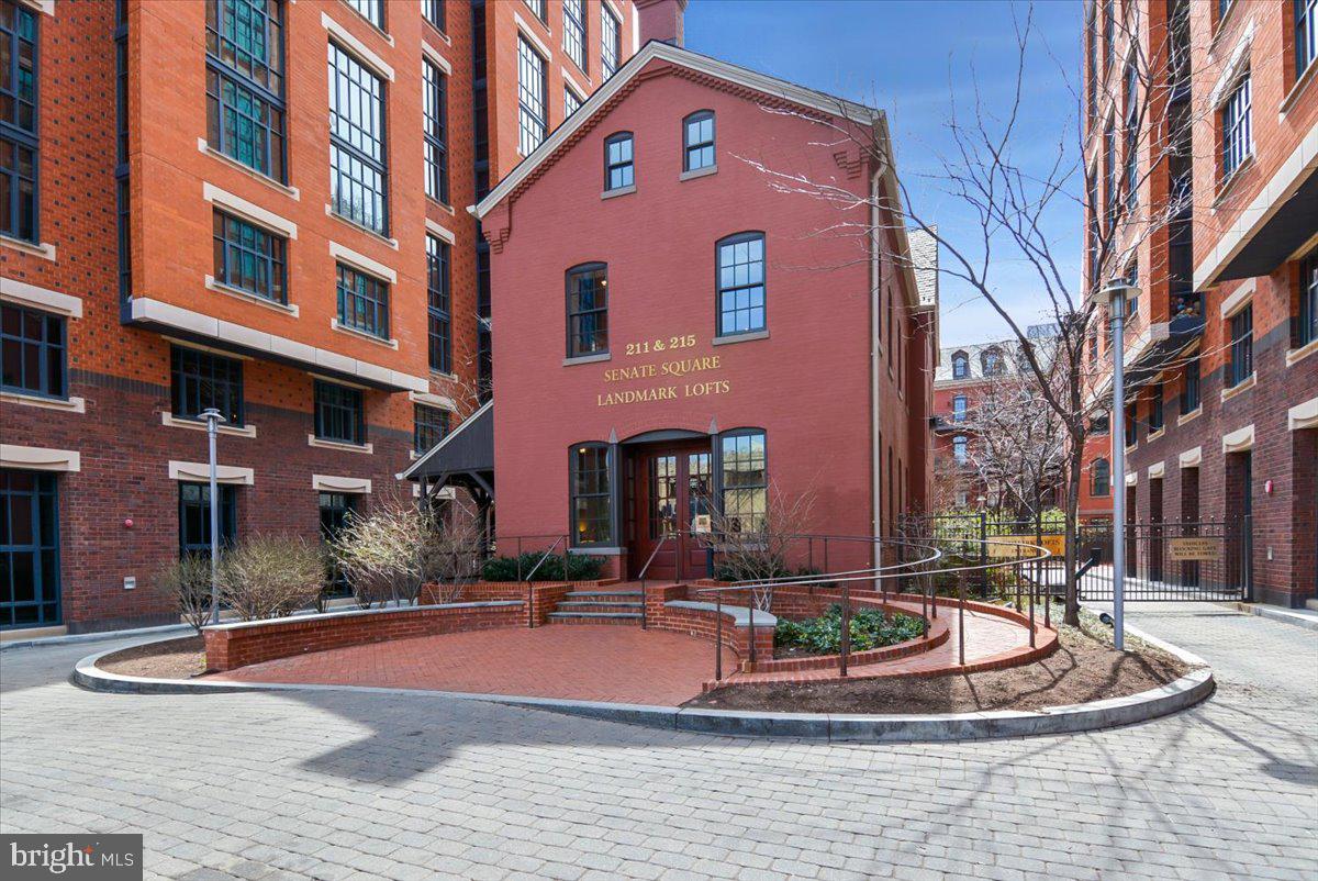 215 I STREET NE 103