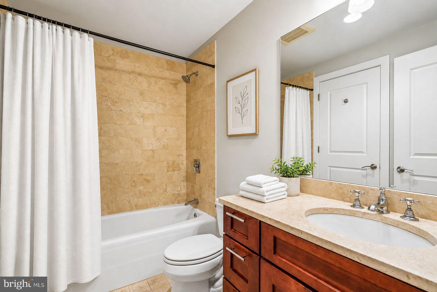 215 I STREET NE 103