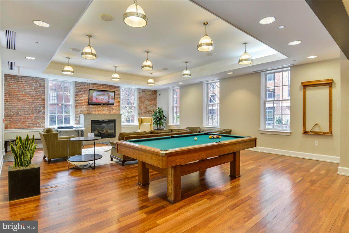 215 I STREET NE 103