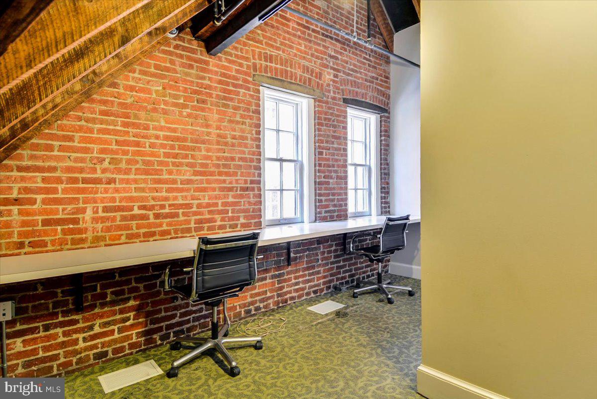215 I STREET NE 103
