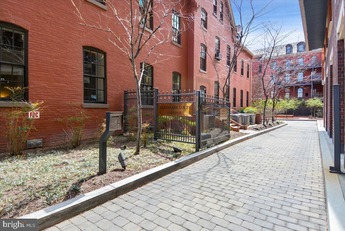 215 I STREET NE 103