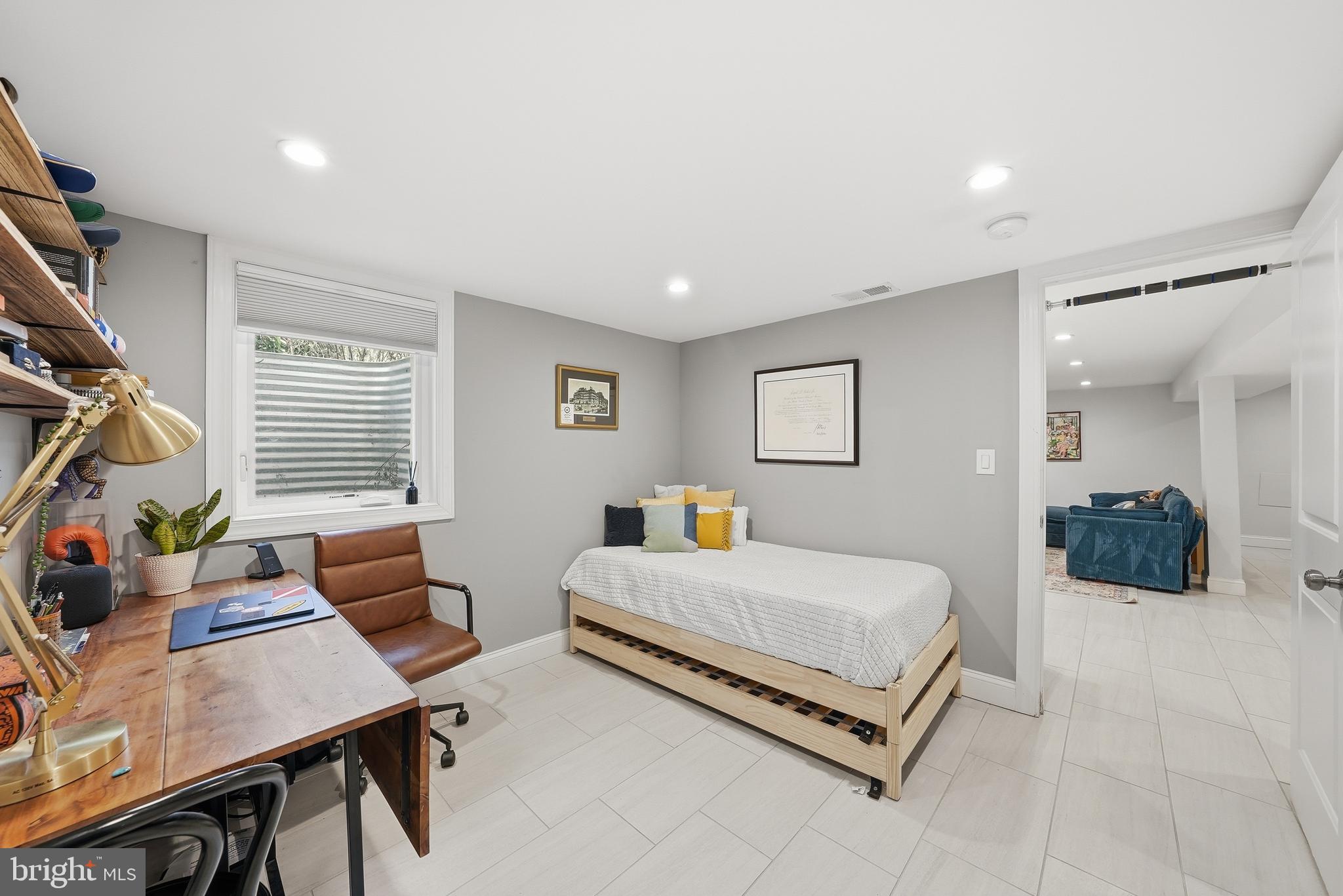 2700 4TH STREET NE