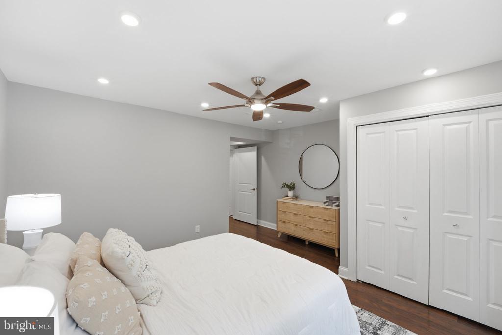 709 JACKSON STREET NE Unit: 1
