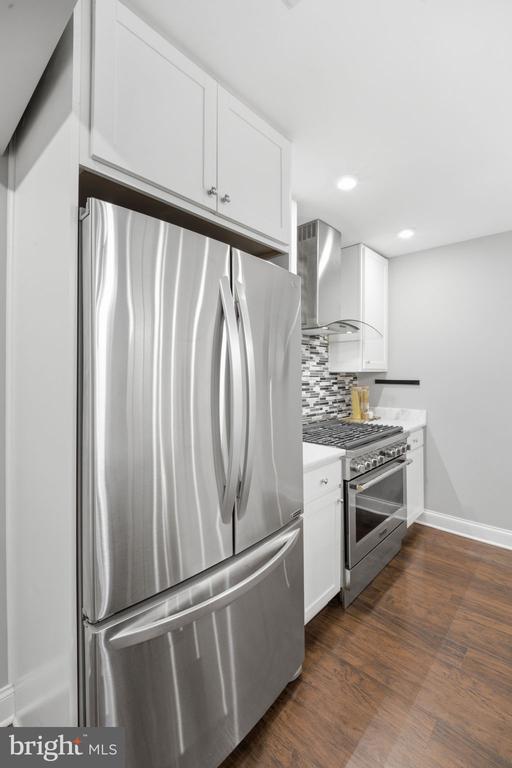 709 JACKSON STREET NE Unit: 1