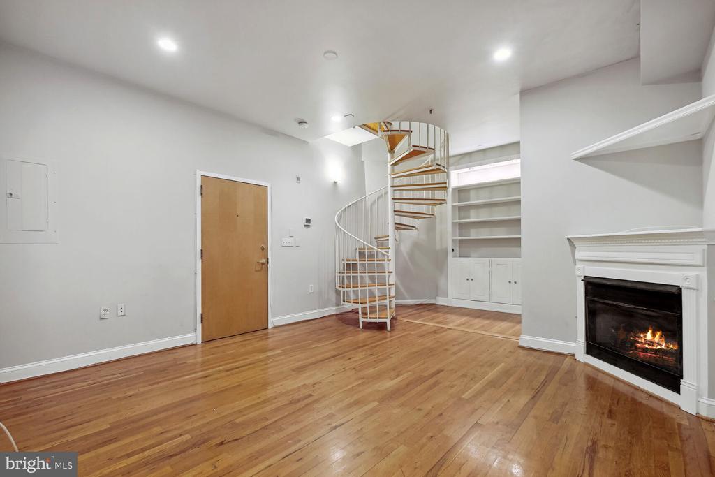 1417 CHAPIN STREET NW Unit: 203