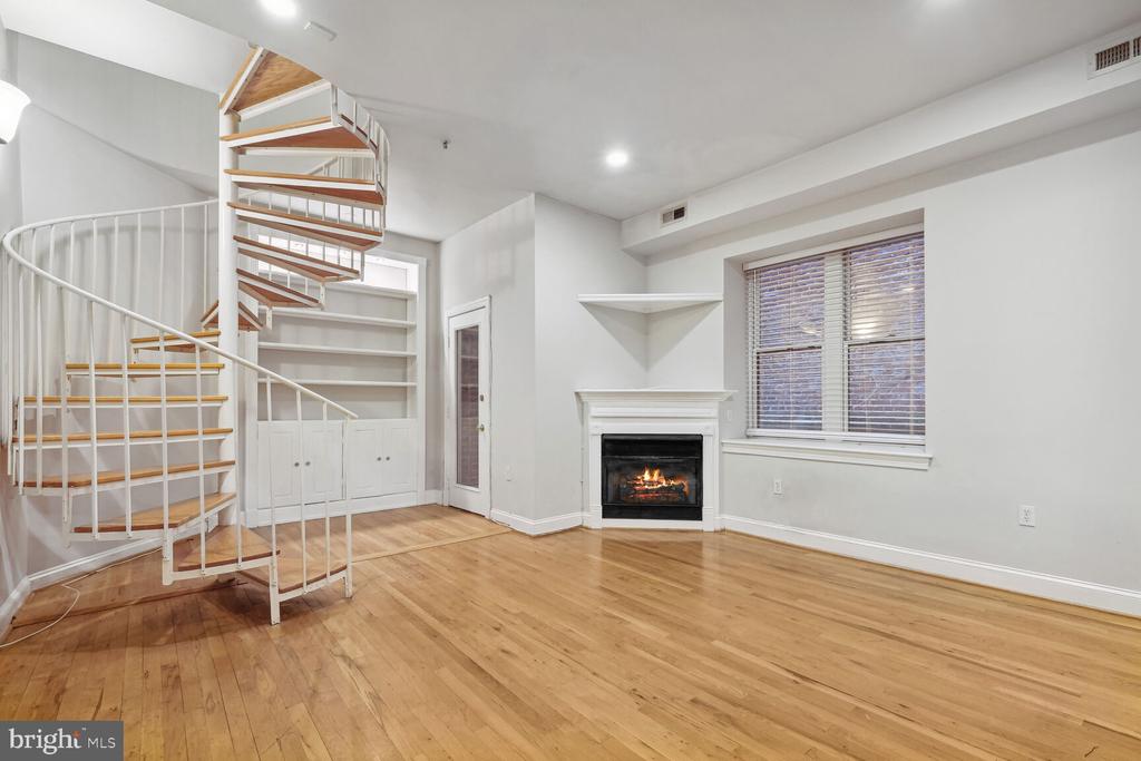 1417 CHAPIN STREET NW Unit: 203