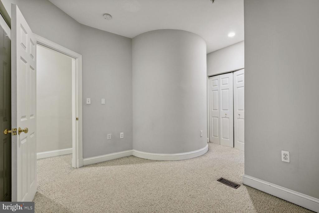 1417 CHAPIN STREET NW Unit: 203