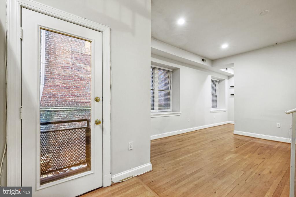 1417 CHAPIN STREET NW Unit: 203