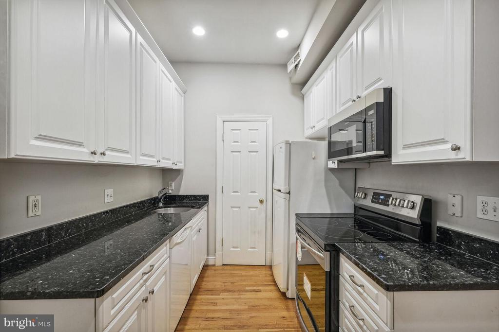 1417 CHAPIN STREET NW Unit: 203