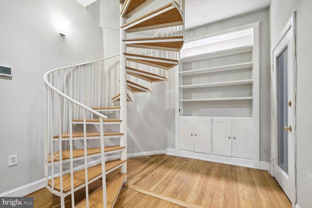 1417 CHAPIN STREET NW Unit: 203