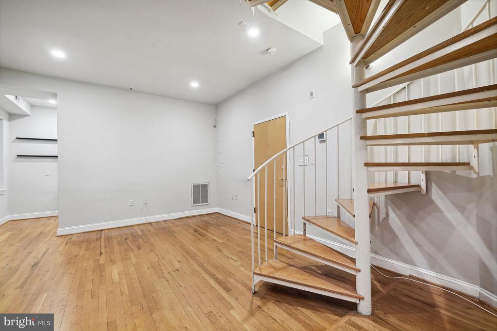 1417 CHAPIN STREET NW Unit: 203