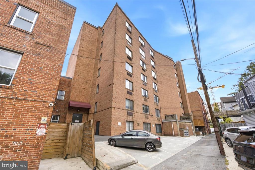 1825 T STREET NW Unit: 401