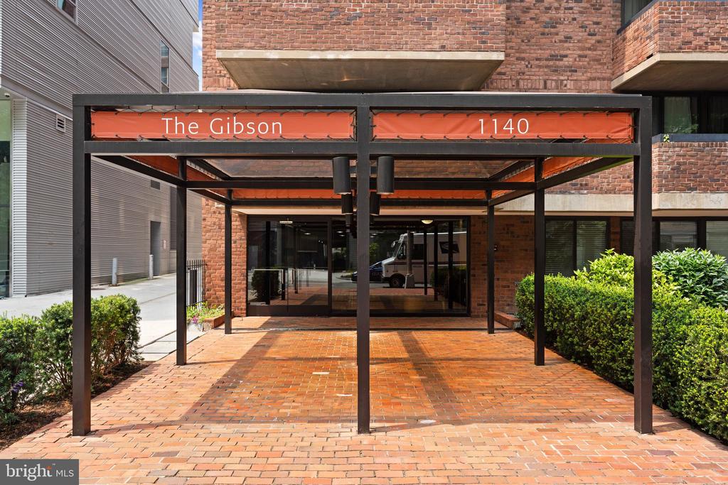 1140 23RD STREET NW Unit: 802
