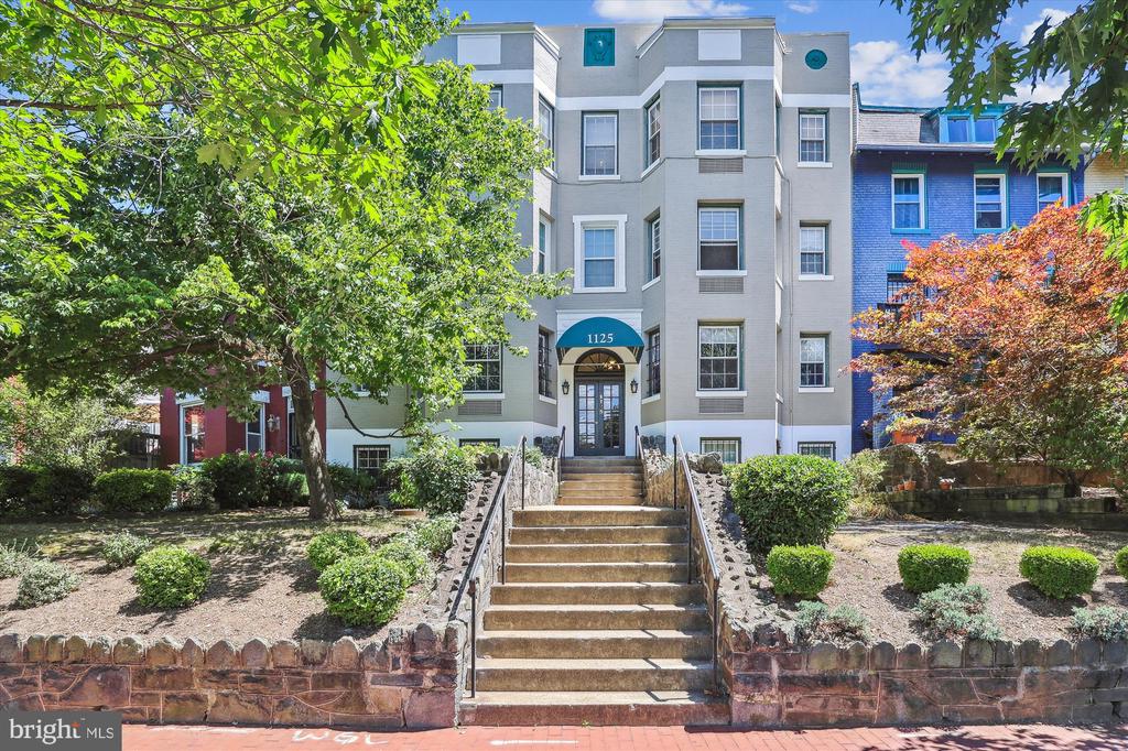 1125 MARYLAND AVENUE NE Unit: 16