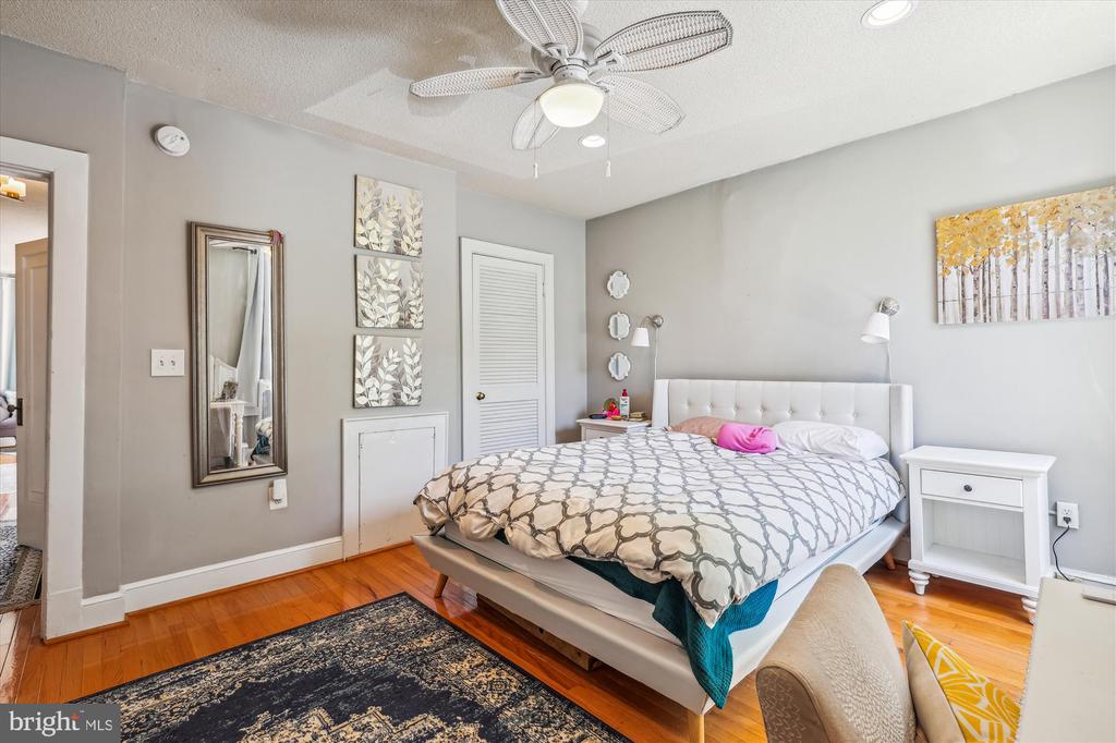 1125 MARYLAND AVENUE NE Unit: 16