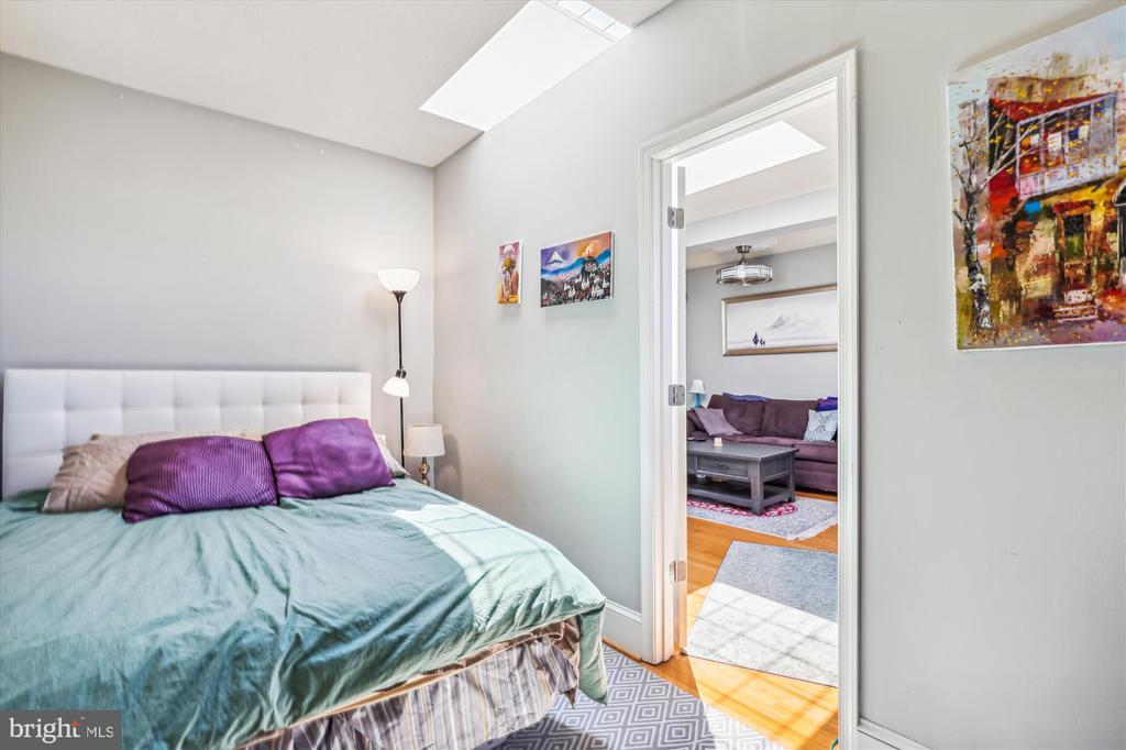 1125 MARYLAND AVENUE NE Unit: 16
