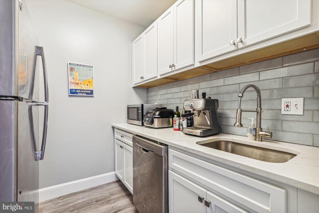 1125 MARYLAND AVENUE NE Unit: 16