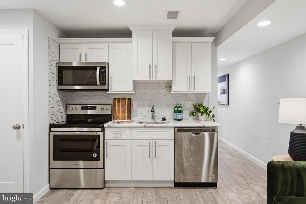 740 FAIRMONT STREET NW Unit: A