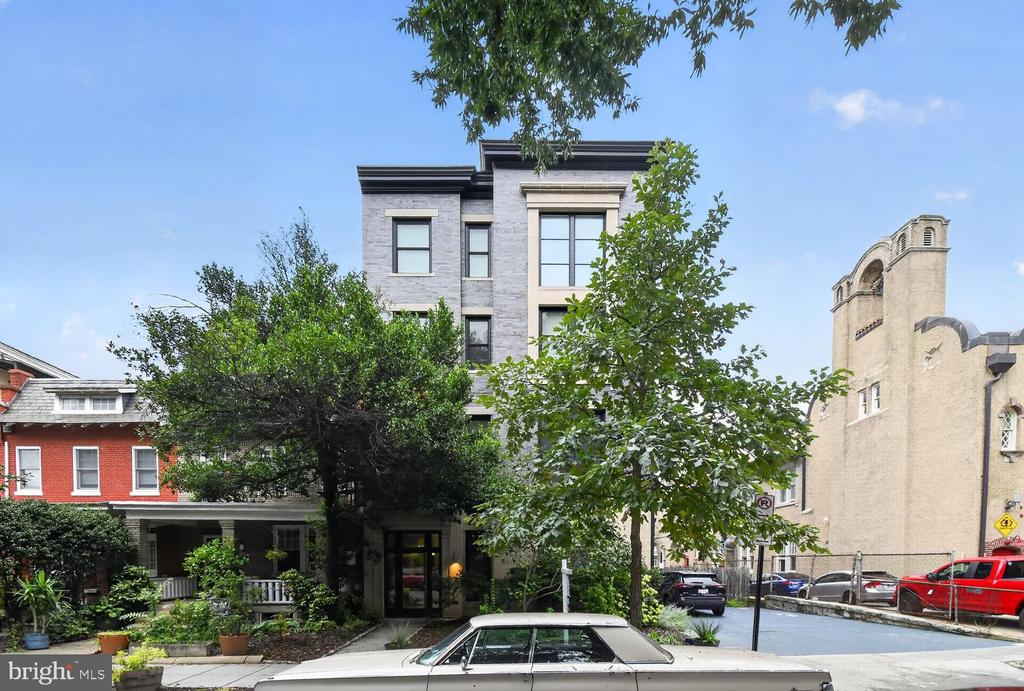 1767 LANIER PLACE NW Unit: 4