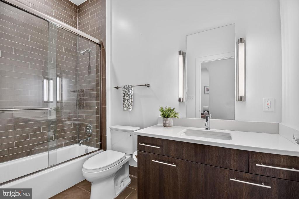 1767 LANIER PLACE NW Unit: 4