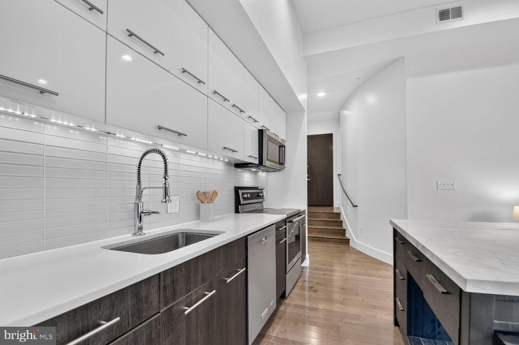 1767 LANIER PLACE NW Unit: 4