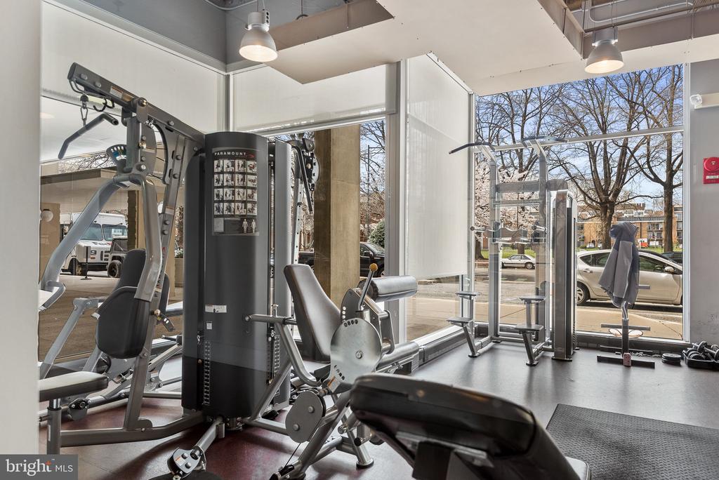 355 I STREET SW Unit: S-317