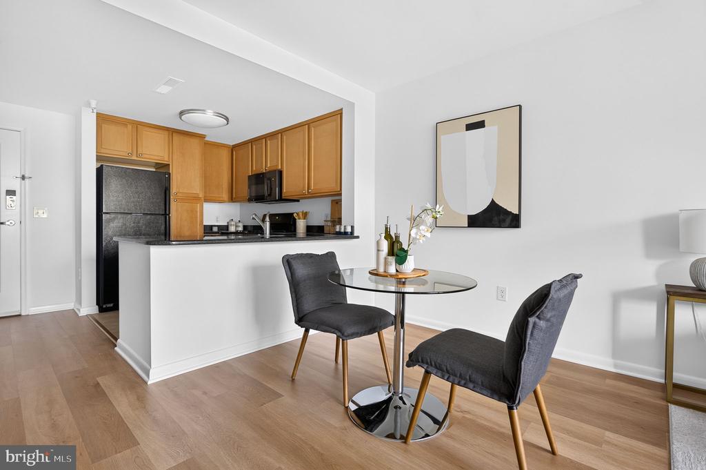 355 I STREET SW Unit: S-317