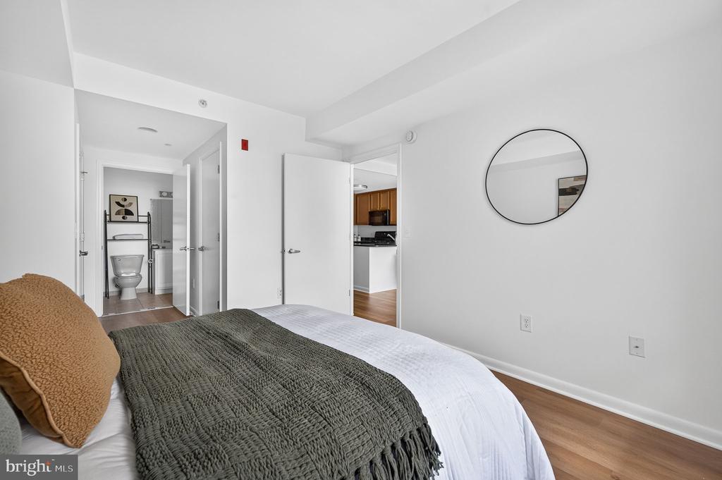355 I STREET SW Unit: S-317
