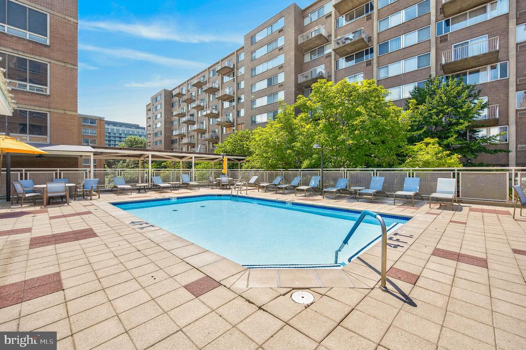 355 I STREET SW Unit: S-317