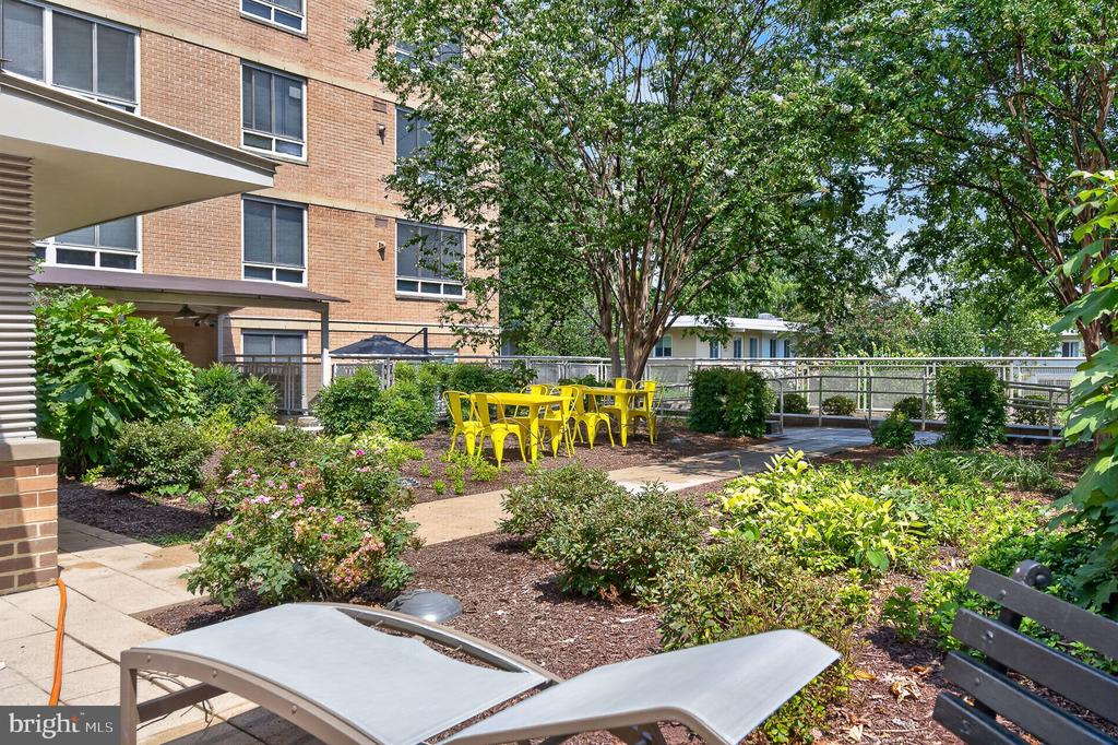 355 I STREET SW Unit: S-317