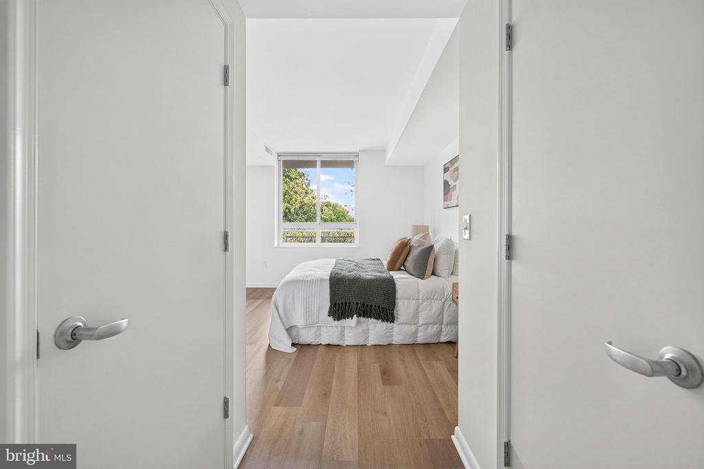 355 I STREET SW Unit: S-317