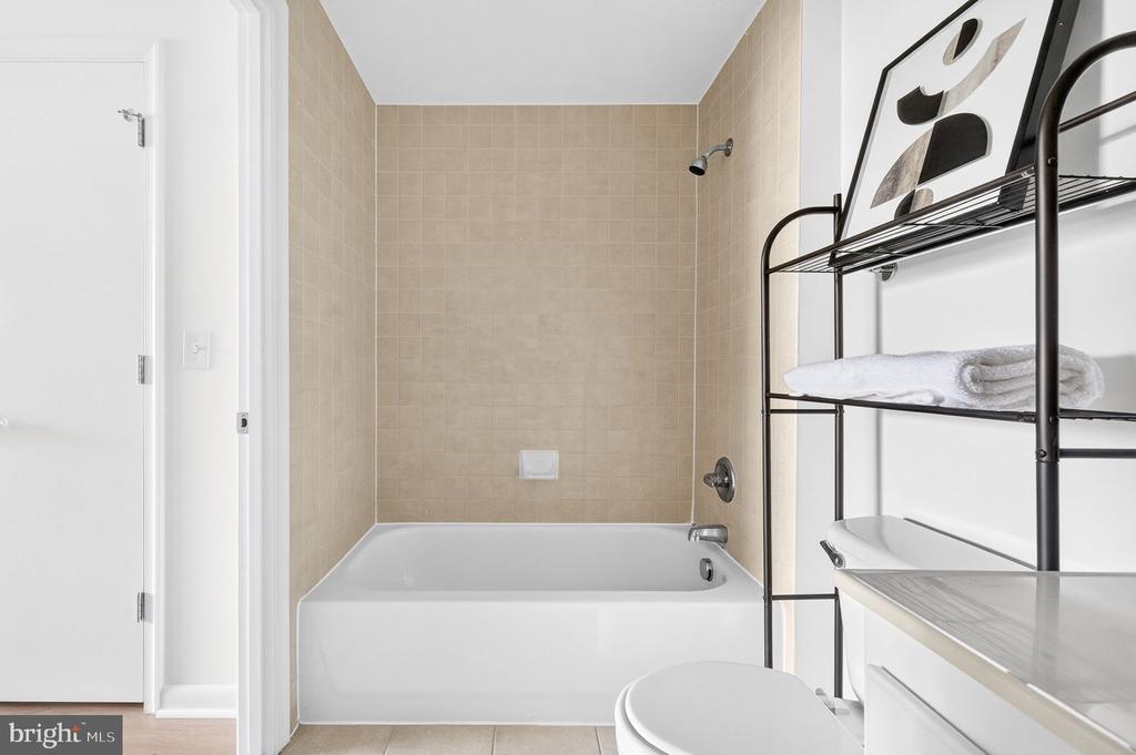 355 I STREET SW Unit: S-317