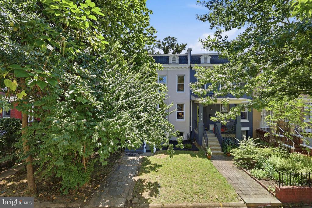 608 KENYON STREET NW