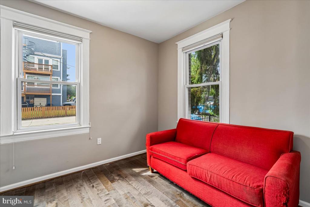 1601 ISHERWOOD STREET NE Unit: 1