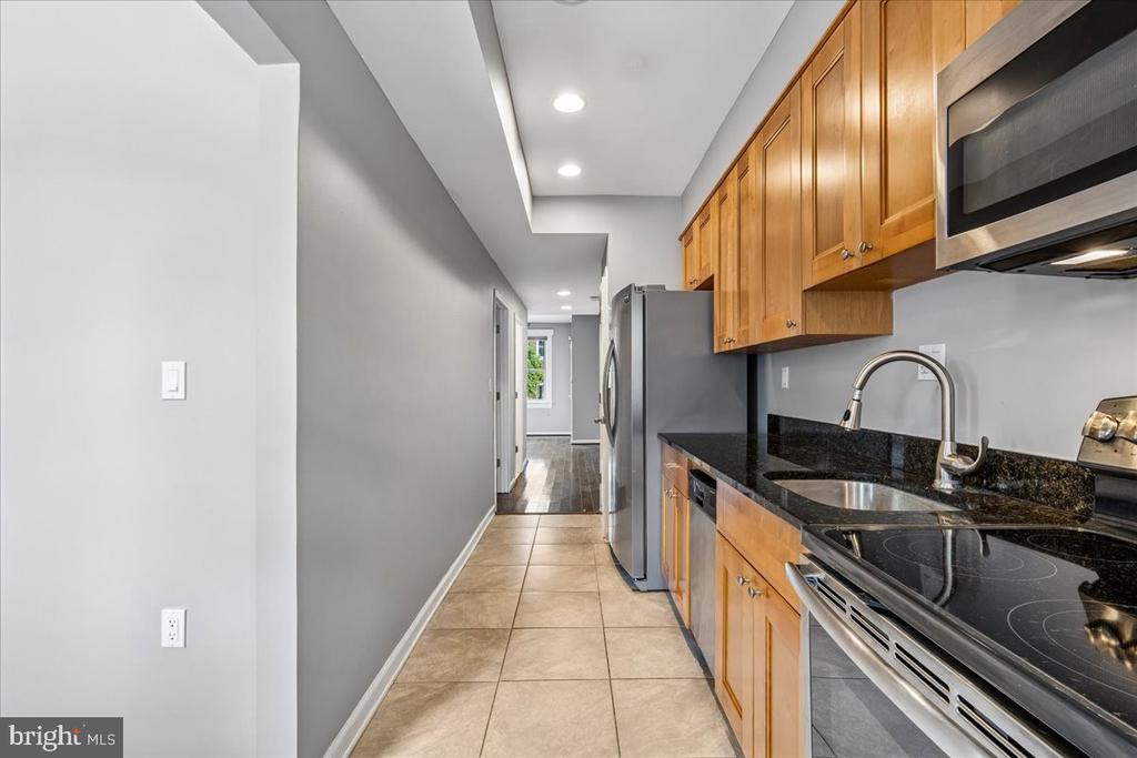1601 ISHERWOOD STREET NE Unit: 1