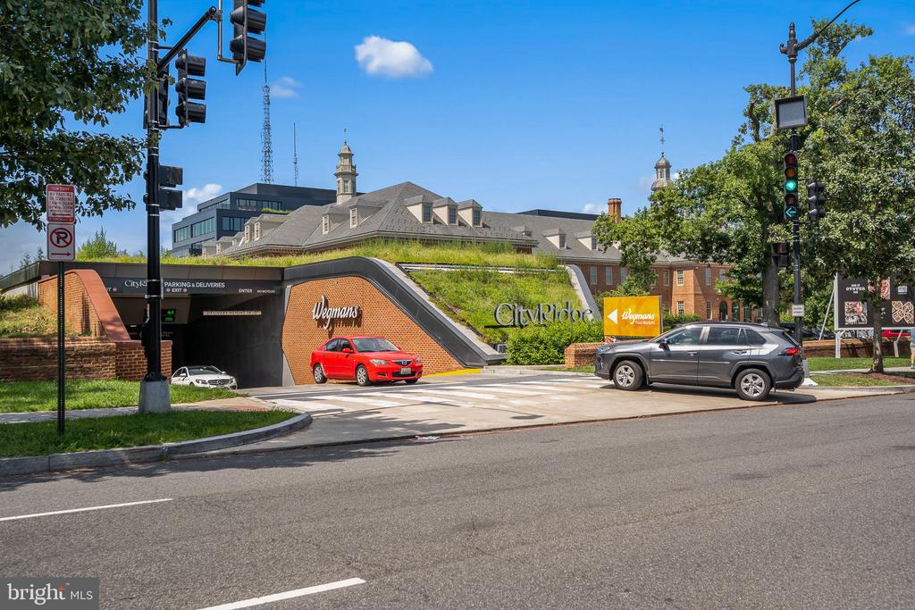3860 RODMAN STREET NW Unit: C225
