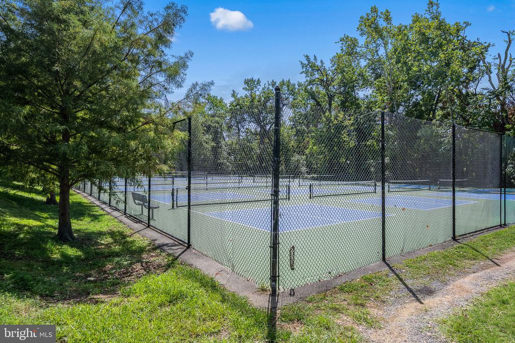 3860 RODMAN STREET NW Unit: C225