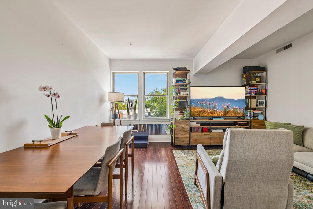 1020 MONROE STREET NW Unit: 409