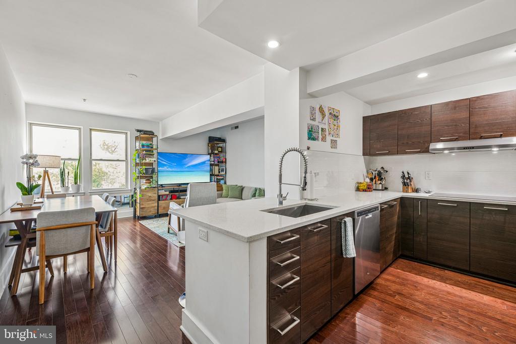 1020 MONROE STREET NW Unit: 409