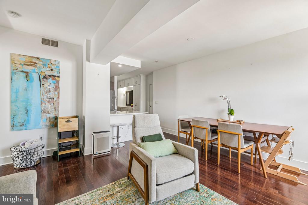 1020 MONROE STREET NW Unit: 409