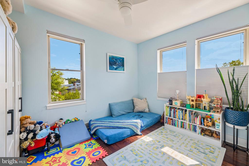 1020 MONROE STREET NW Unit: 409
