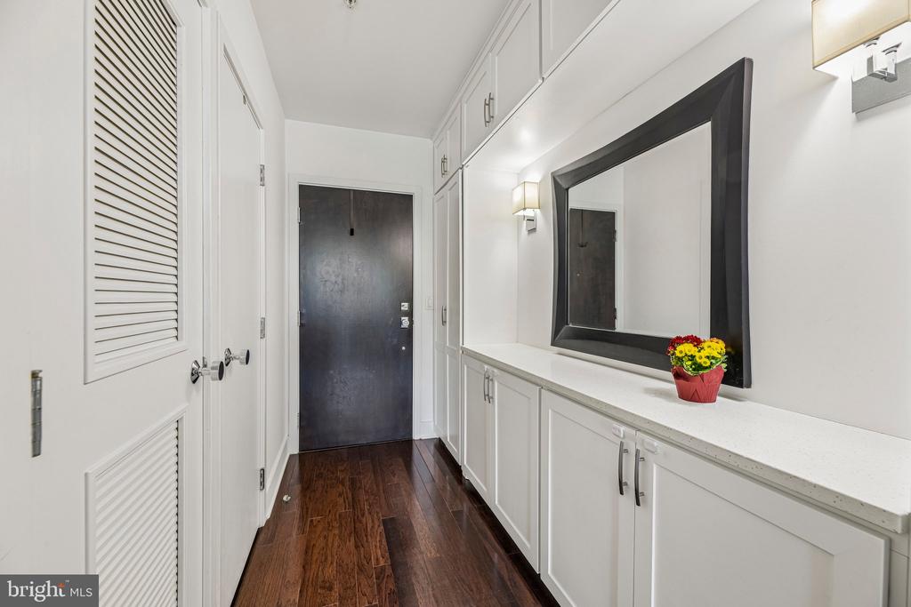 1020 MONROE STREET NW Unit: 409