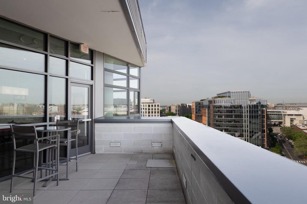460 NEW YORK AVENUE NW Unit: 407