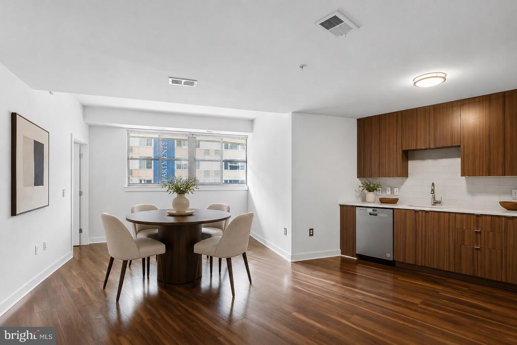460 NEW YORK AVENUE NW Unit: 407