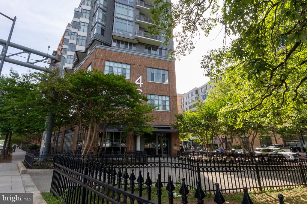 460 NEW YORK AVENUE NW Unit: 407
