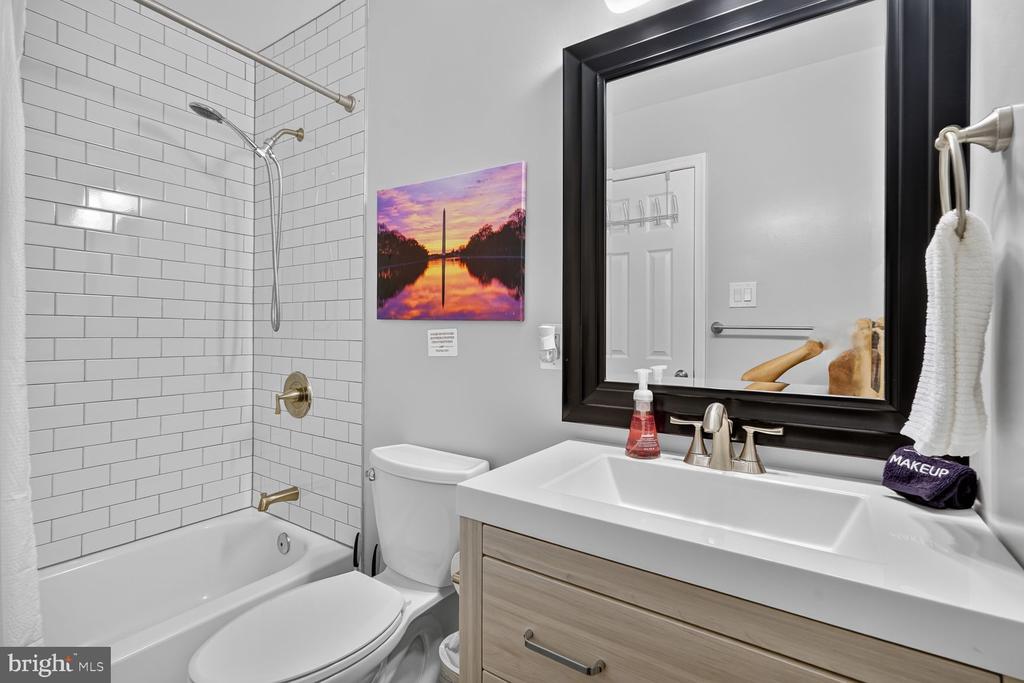 2614 SHERMAN AVENUE NW Unit: A