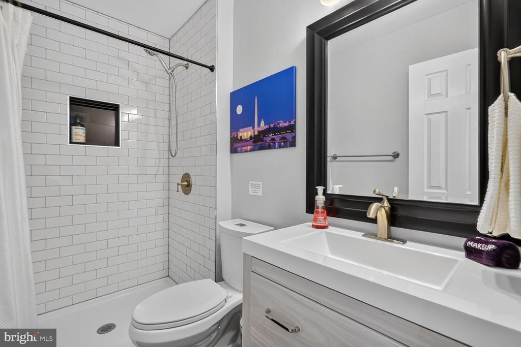 2614 SHERMAN AVENUE NW Unit: A