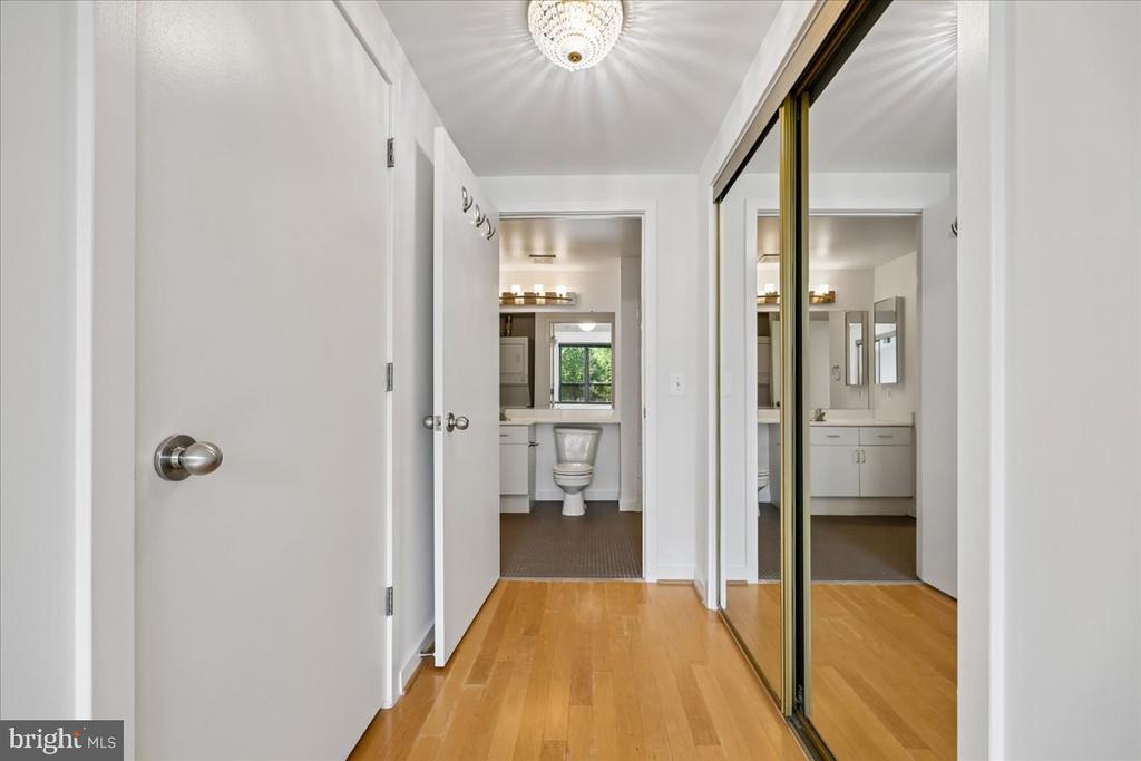 3883 CONNECTICUT AVENUE NW Unit: 215