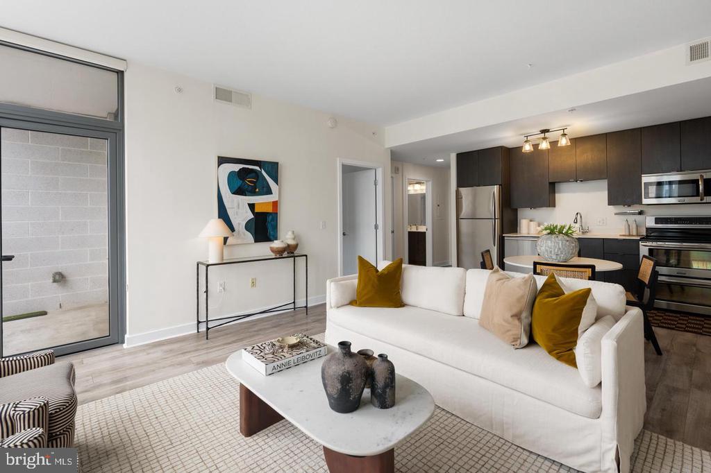 460 NEW YORK NW Unit: 802